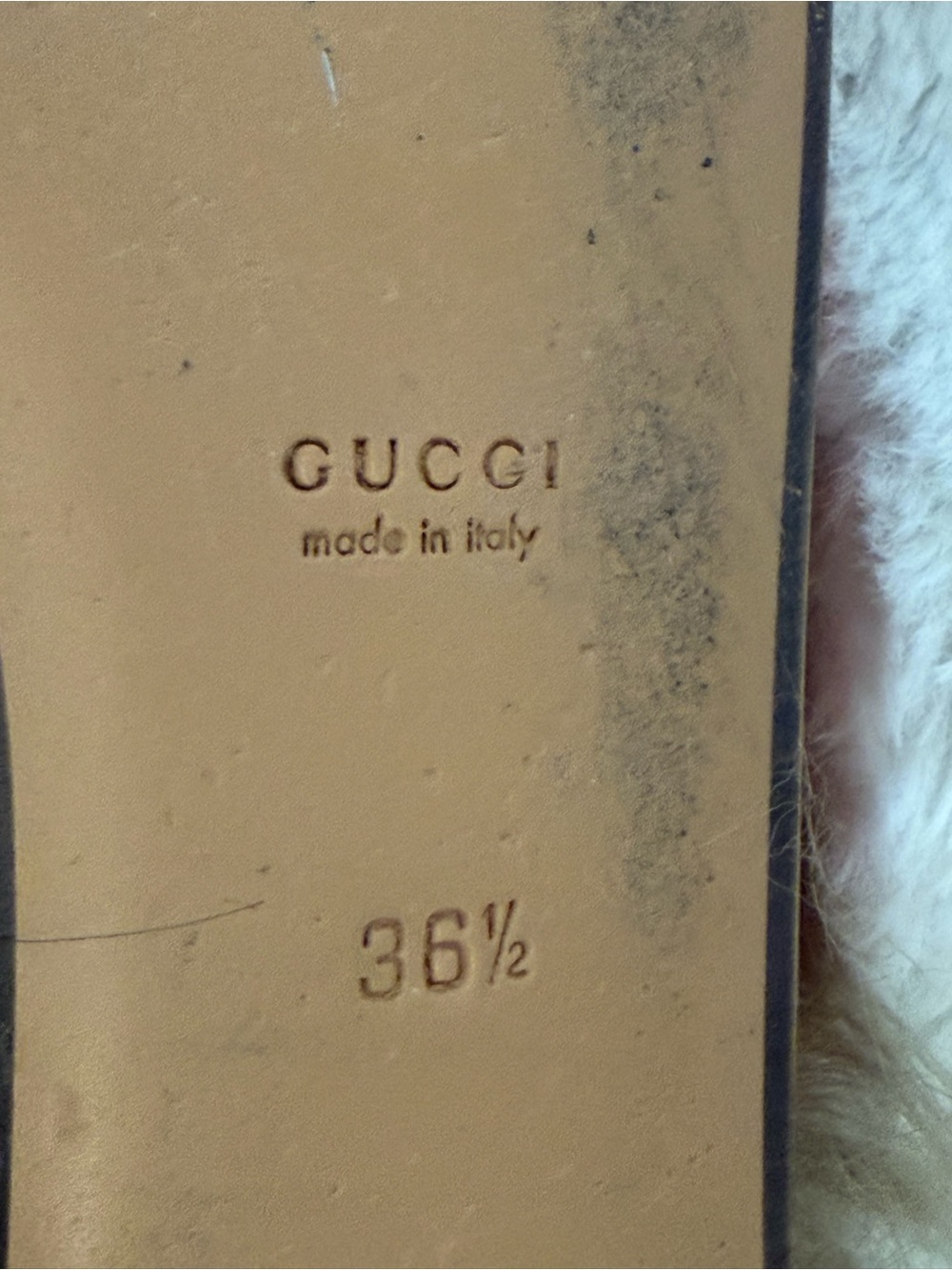 Gucci Red Velvet Horsebit Fur-Back Slip-On Mules with Turquoise Logo Patch - Picture 4 of 4